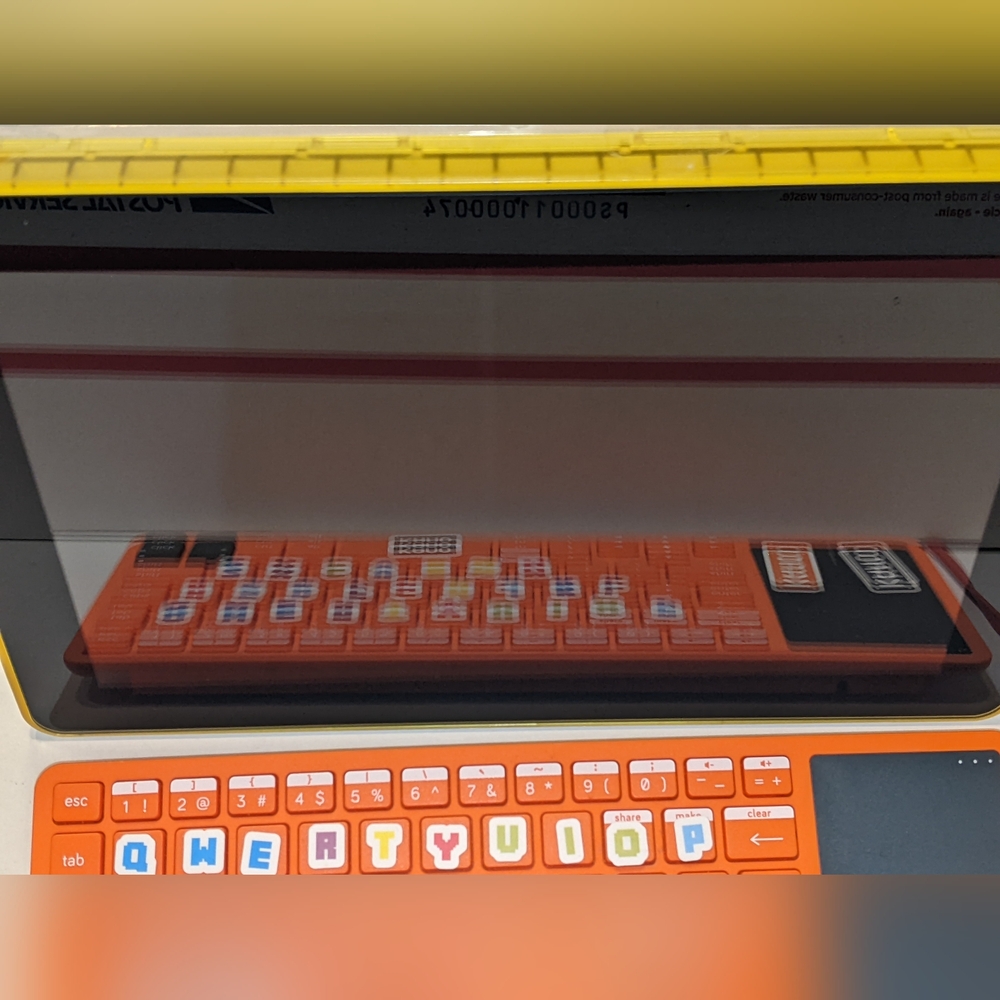 KANO Make Your Own Computer Kit Raspberry Pi 3 With Keyboard Assembled - Picture 3 of 9